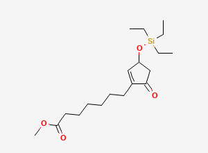 Two-dimensional chemical structure of Methyl 7-(5-oxo-3-((triethylsilyl)oxy)cyclopent-1-en-1-yl)heptanoate