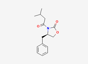 Two-dimensional chemical structure of (4R)-4-Benzyl-3-(3-methylbutanoyl)-1,3-oxazolidin-2-one