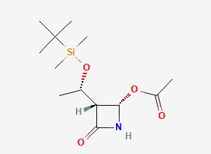 Two-dimensional chemical structure of [(2S,3R)-3-[(1S)-1-[tert-butyl(dimethyl)silyl]oxyethyl]-4-oxoazetidin-2-yl] acetate