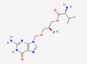 Two-dimensional chemical structure of (S)-(R)-3-((2-Amino-6-oxo-1H-purin-9(6H)-yl)methoxy)-2-hydroxypropyl 2-amino-3-methylbutanoate