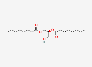 Two-dimensional chemical structure of (S)-3-Hydroxypropane-1,2-diyl dioctanoate, CAS 60514-48-9