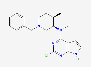 Two-dimensional chemical structure of N-((3R,4R)-1-benzyl-4-methylpiperidin-3-yl)-2-chloro-N-methyl-7H-pyrrolo[2,3-d]pyrimidin-4-amine