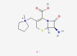 Two-dimensional chemical structure of Pyrrolidinium, 1-[[(6R,7R)-7-amino-2-carboxy-8-oxo-5-thia-1-azabicyclo[4.2.0]oct-2-en-3-yl]methyl]-1-methyl-, iodide (1:1)