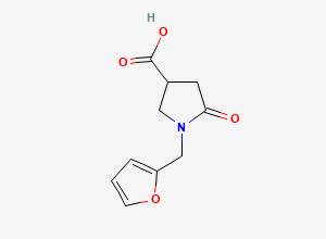 Two-dimensional chemical structure of 1-[(Furan-2-yl)methyl]-5-oxopyrrolidine-3-carboxylic acid