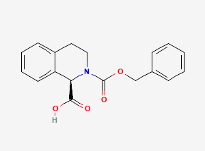 Two-dimensional chemical structure of (r)-n-Cbz-3,4-dihydro-1h-isoquinolinecarboxylic acid