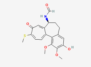 Two-dimensional chemical structure of (S)-N-(3-Hydroxy-1,2-dimethoxy-10-(methylthio)-9-oxo-5,6,7,9-tetrahydrobenzo[a]heptalen-7-yl)formamide, CAS 113092-25-4
