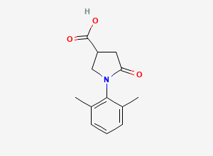 Two-dimensional chemical structure of 1-(2,6-Dimethylphenyl)-5-oxopyrrolidine-3-carboxylic acid
