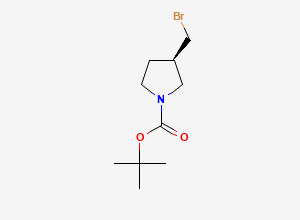 Two-dimensional chemical structure of tert-Butyl (3R)-3-(bromomethyl)pyrrolidine-1-carboxylate
