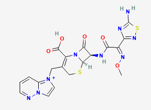 Two-dimensional chemical structure of (6R,7R)-7-[[(2Z)-2-(5-amino-1,2,4-thiadiazol-3-yl)-2-methoxyiminoacetyl]amino]-3-(imidazo[1,2-b]pyridazin-1-ium-1-ylmethyl)-8-oxo-5-thia-1-azabicyclo[4.2.0]oct-2-ene-2-carboxylic acid