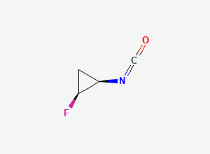 Two-dimensional chemical structure of (1S,2R)-1-fluoro-2-isocyanatocyclopropane