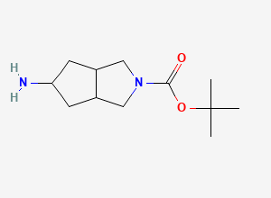 Two-dimensional chemical structure of Tert-butyl 5-amino-octahydrocyclopenta[c]pyrrole-2-carboxylate