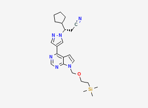 Two-dimensional chemical structure of (3S)-3-cyclopentyl-3-{4-[7-(2-trimethylsilanylethoxymethyl)-7H-pyrrolo[2,3-d]pyrimidin-4-yl]pyrazol-1-yl}propionitrile