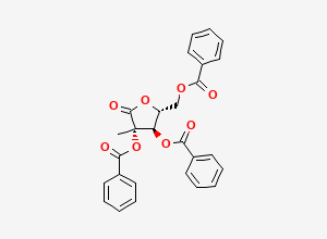 Two-dimensional chemical structure of (3S,4R,5R)-5-((Benzoyloxy)methyl)-3-methyl-2-oxotetrahydrofuran-3,4-diyl dibenzoate