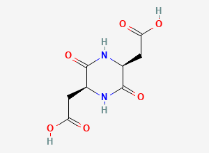 Two-dimensional chemical structure of 2-[(2S,5S)-5-(carboxymethyl)-3,6-dioxopiperazin-2-yl]acetic acid
