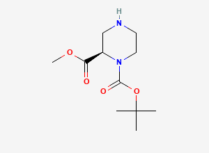 Two-dimensional chemical structure of 1-tert-Butyl 2-methyl (2R)-piperazine-1,2-dicarboxylate