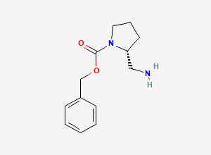 Two-dimensional chemical structure of (r)-Benzyl 2-(aminomethyl)pyrrolidine-1-carboxylate