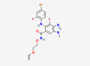 Two-dimensional chemical structure of 5-((4-bromo-2-fluorophenyl)amino)-4-fluoro-1-methyl-N-(2-(vinyloxy)ethoxy)-1H-benzo[d]imidazole-6-carboxamide, CAS 1415559-75-9