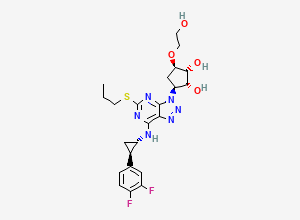 Two-dimensional chemical structure of (1R,2R,3S,5R)-3-(7-(((1S,2R)-2-(3,4-difluorophenyl)cyclopropyl)amino)-5-(propylthio)-3H-[1,2,3]triazolo[4,5-d]pyrimidin-3-yl)-5-(2-hydroxyethoxy)cyclopentane-1,2-diol