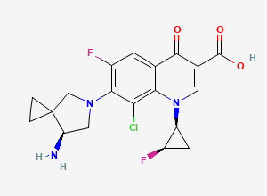 Two-dimensional chemical structure of 7-[(7s)-7-Amino-5-azaspiro[2.4]hept-5-yl]-8-chloro-6-fluoro-1-[(1s,2r)-2-fluorocyclopropyl]-1,4-dihydro-4-oxo-3-quinolinecarboxylic acid